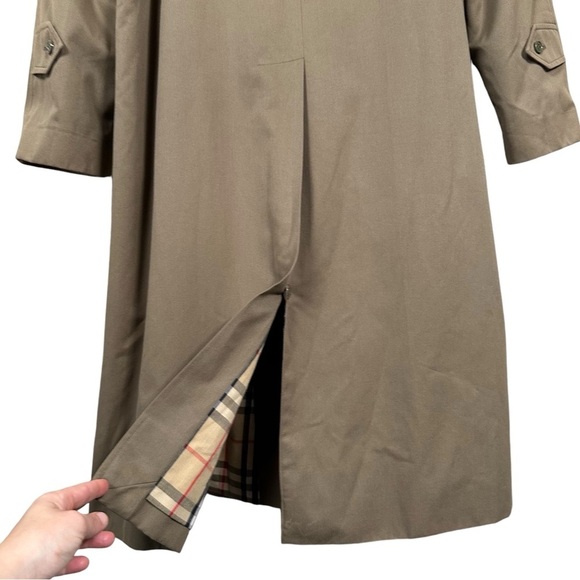 BURBERRY LONDON Button Down Trench Coat - Picture 5 of 16